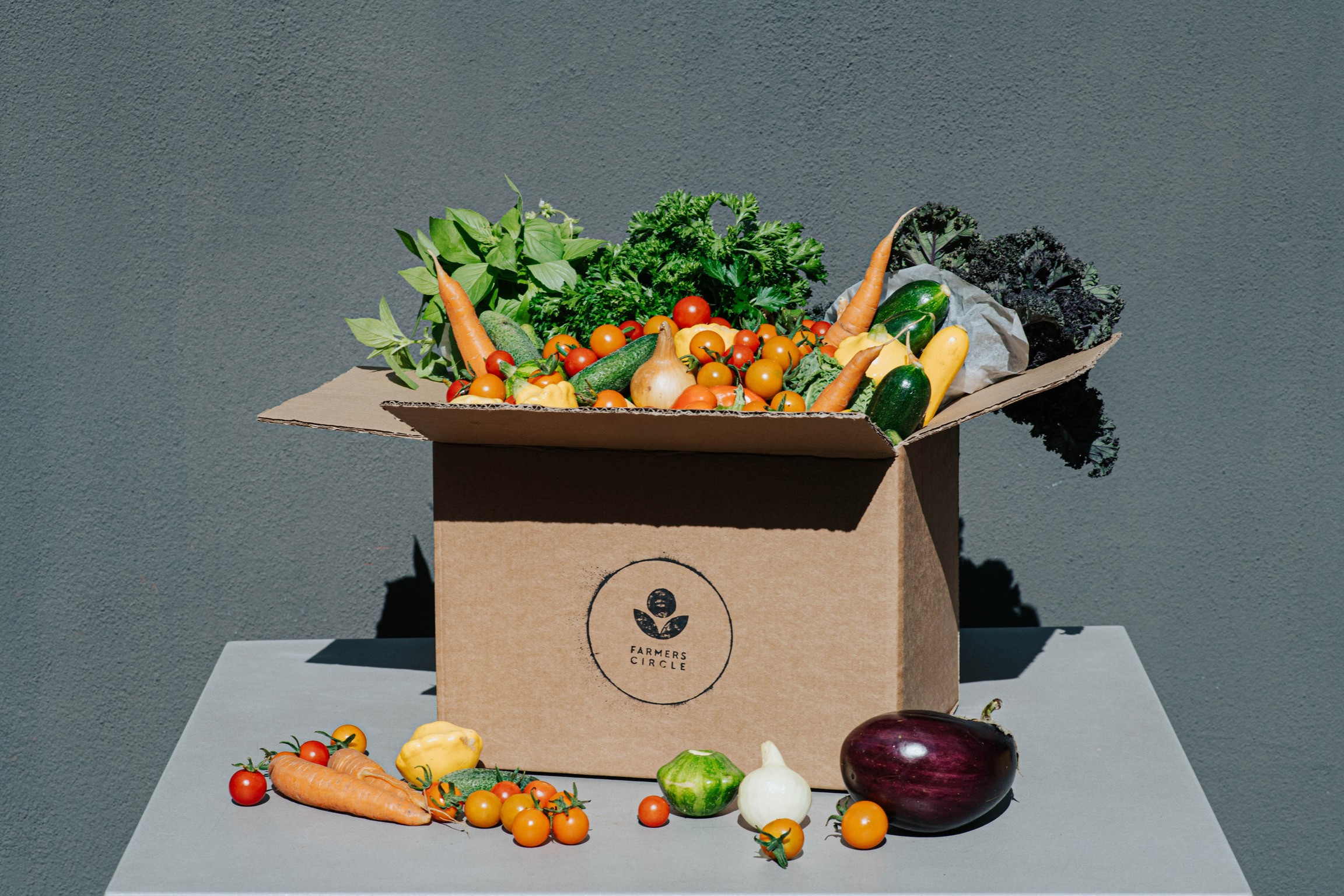 Order a medium vegetable box subscription